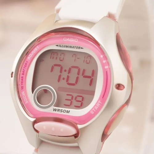 Đồng Hồ Casio 37.9 × 34.9 mm Nữ LW-200-7AVDF