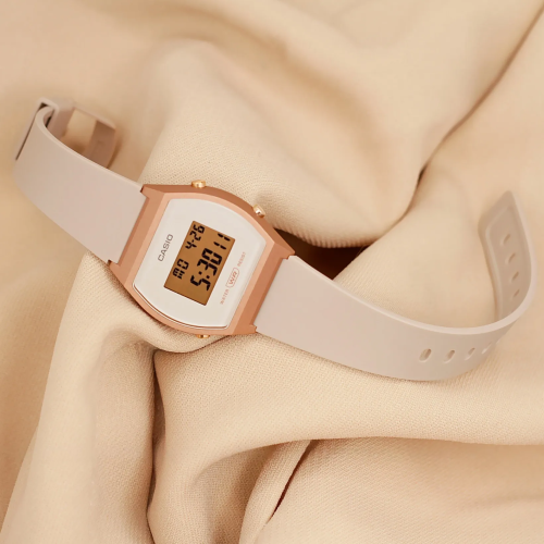 Đồng Hồ Casio 38.9 x 35 mm Nữ LW-204-4ADF