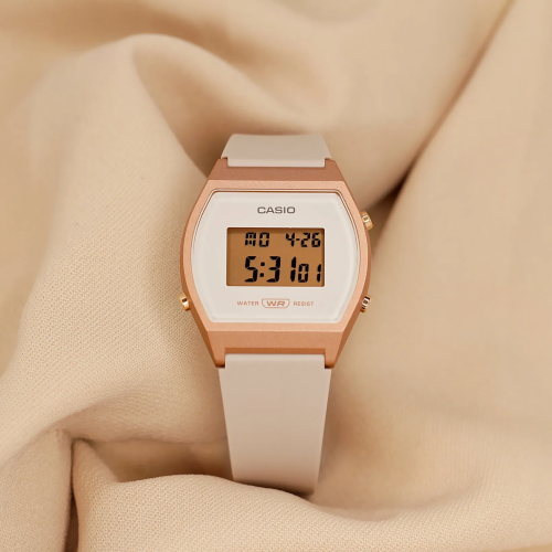 Đồng Hồ Casio 38.9 x 35 mm Nữ LW-204-4ADF