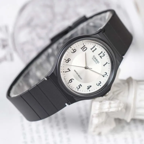 Đồng Hồ Casio 34.9 mm Unisex MQ-24-7B3LDF