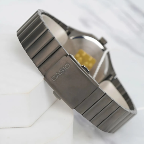 Đồng Hồ Casio 44.5 x 37.5 mm Nam MTP-E735B-7AVDF