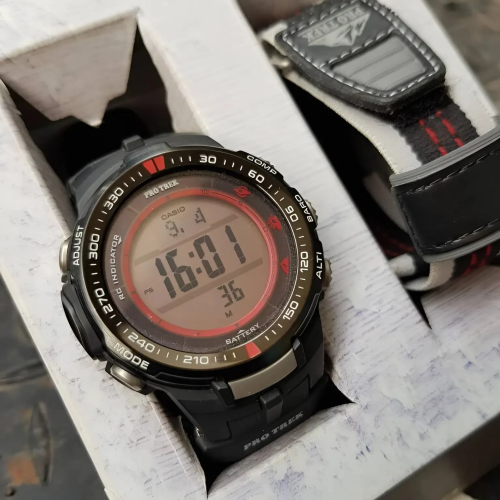 Đồng Hồ Casio Nam PRW-3000G-1DR