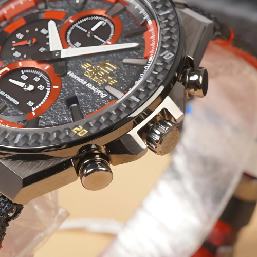 Đồng Hồ Casio Nam EFS-560HR-1ADR