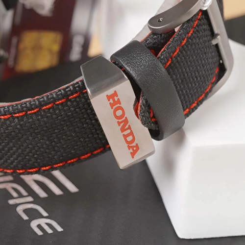 Đồng Hồ Casio Nam EFS-560HR-1ADR