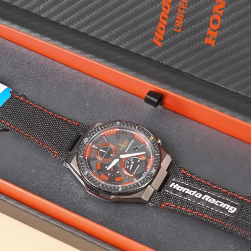 Đồng Hồ Casio Nam EFS-560HR-1ADR