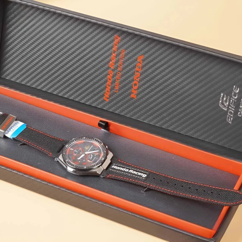 Đồng Hồ Casio Nam EFS-560HR-1ADR