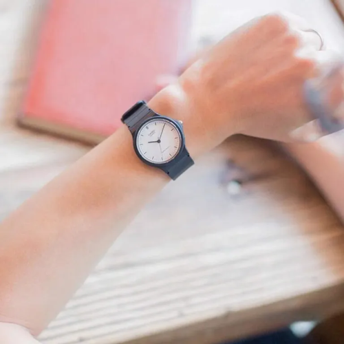 Đồng Hồ Casio 35mm Nữ MQ-24-7ELDF