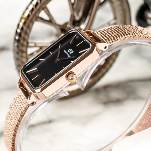 Đồng Hồ Daniel Wellington 20x26mm Nữ DW00100432