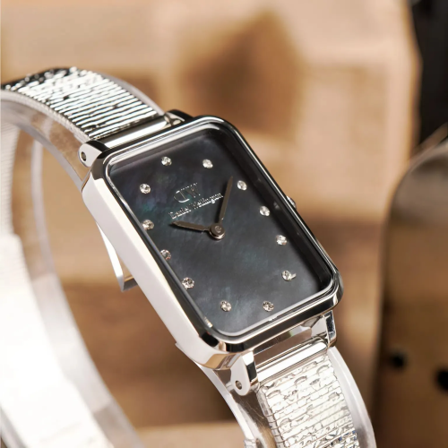Đồng Hồ Daniel Wellington 20x26mm Nữ DW00100581
