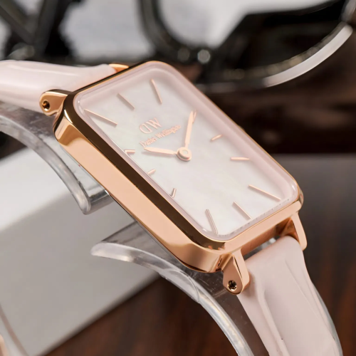 Đồng Hồ Daniel Wellington 20x26mm Nữ DW00100508