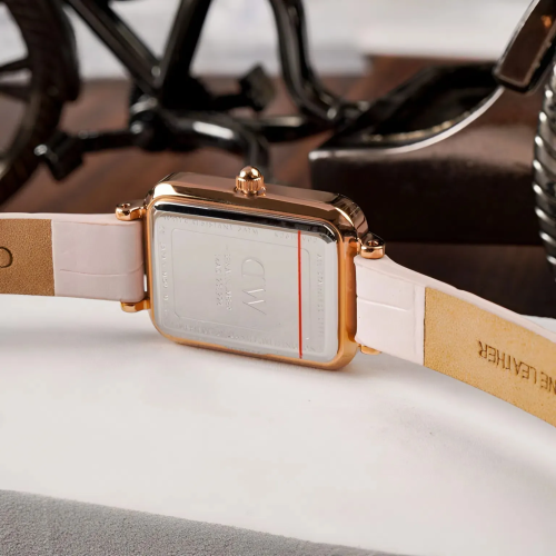 Đồng Hồ Daniel Wellington 20x26mm Nữ DW00100508