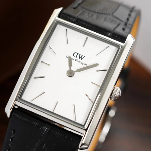 Đồng Hồ Daniel Wellington 35 mm x 24 mm Nam DW00100697
