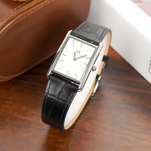 Đồng Hồ Daniel Wellington 35 mm x 24 mm Nam DW00100697