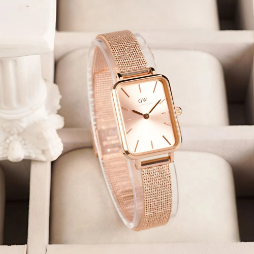 Đồng Hồ Daniel Wellington 20x26mm Nữ DW00100484