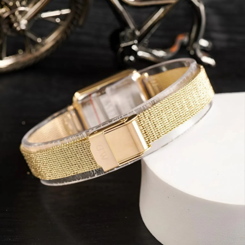 Đồng Hồ Daniel Wellington 20x26mm Nữ DW00100599