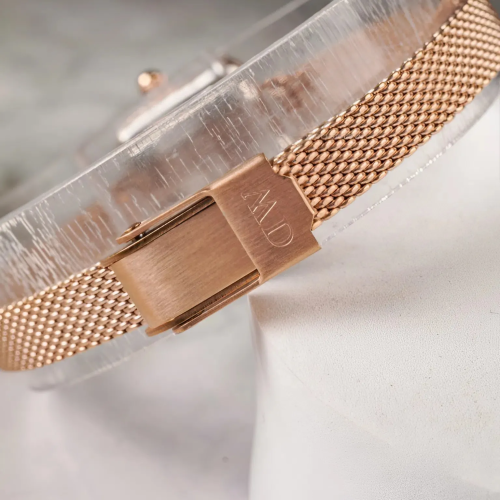 Đồng Hồ Daniel Wellington 15.4x18.2mm Nữ DW00100647