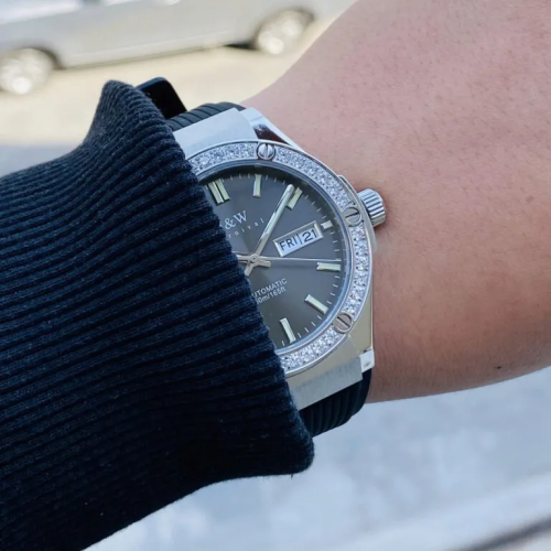 Đồng Hồ I&W Carnival 42mm Nam 55851G-VT-DCS-DX