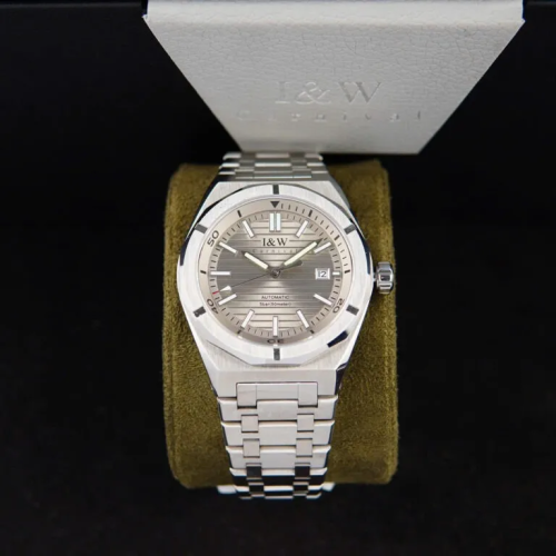 Đồng Hồ I&W Carnival 42mm Nam 711G-VT-T