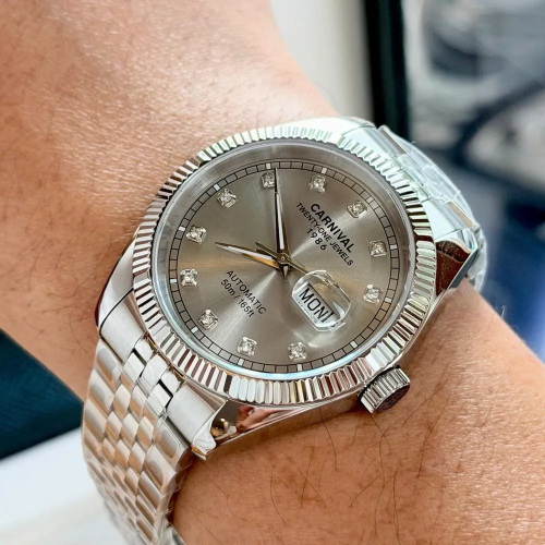 Đồng Hồ Carnival Nam 8131G-VT-XAM