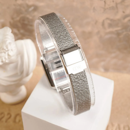 Đồng Hồ Daniel Wellington 20x26mm Nữ DW00100438