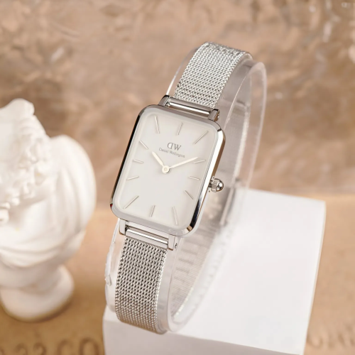 Đồng Hồ Daniel Wellington 20x26mm Nữ DW00100438