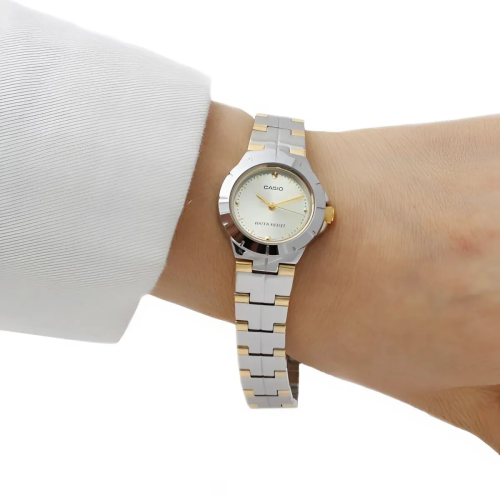 Đồng Hồ Casio 26mm Nữ LTP-1242SG-9CDF