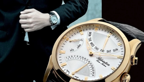 Mẹo tránh trầy xước đồng hồ bạn nên áp dụng hằng ngày