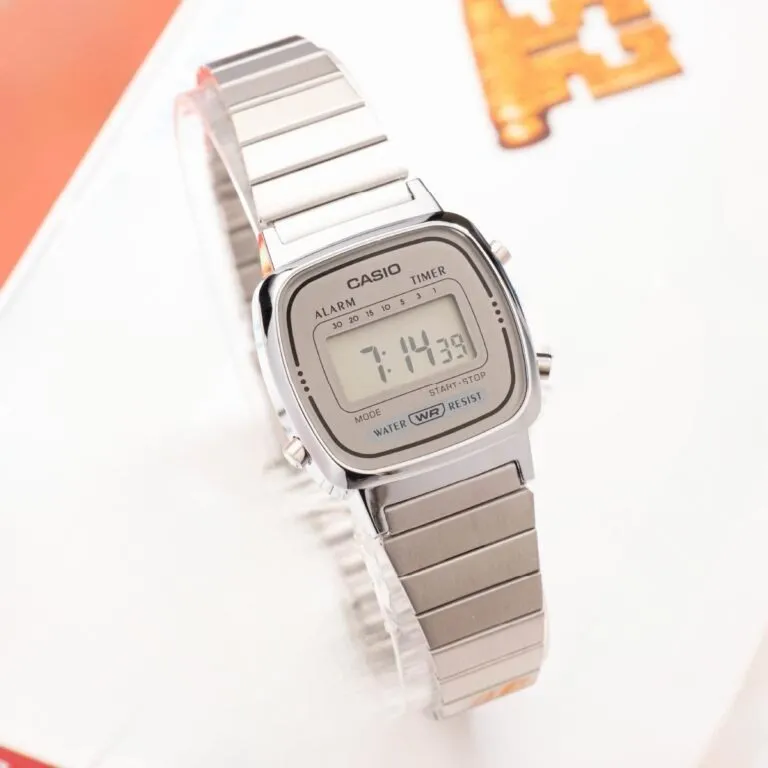 Đồng hồ LA670WA-7DF