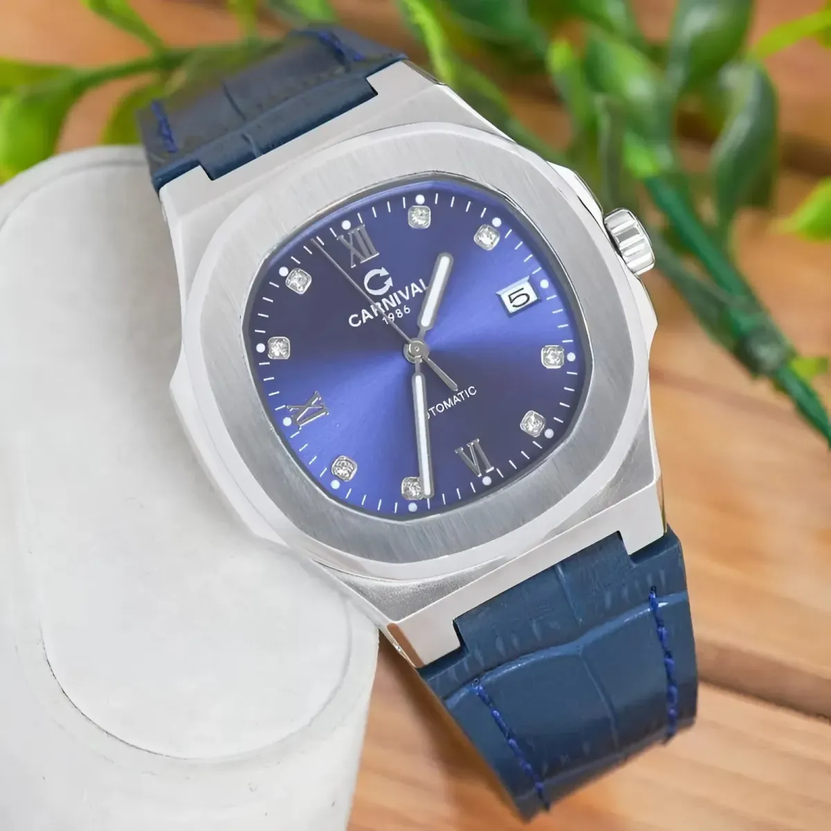 Đồng hồ nam Carnival 8160G-VT-DD-X mặt đính đá, dây thép không gỉ, máy cơ automatic