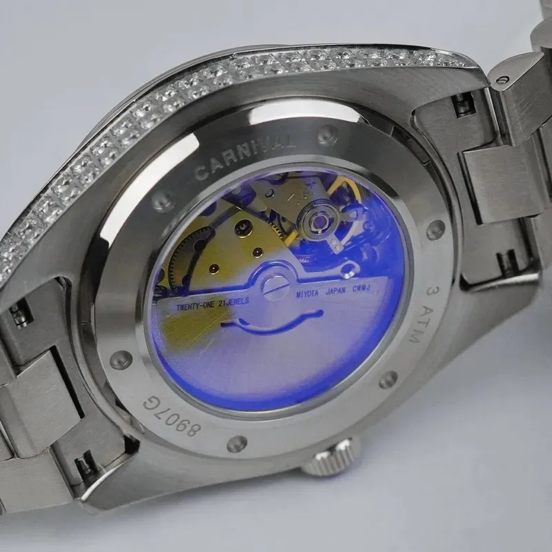  Lộ máy automatic 21 jewels, vận hành mượt mà.